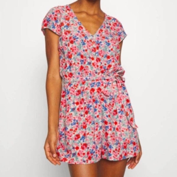 American Eagle Wmn SZ L Pink/Blue Floral V Neck Backless Tie Belt Shorts Romper - Picture 1 of 12